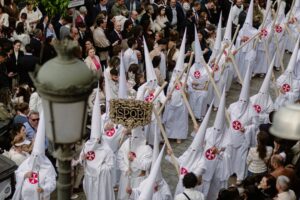 Fiestas del Pilar Zaragoza 2026: dónde alojarse en el centro para vivir conciertos, ofrenda y ambiente festivo