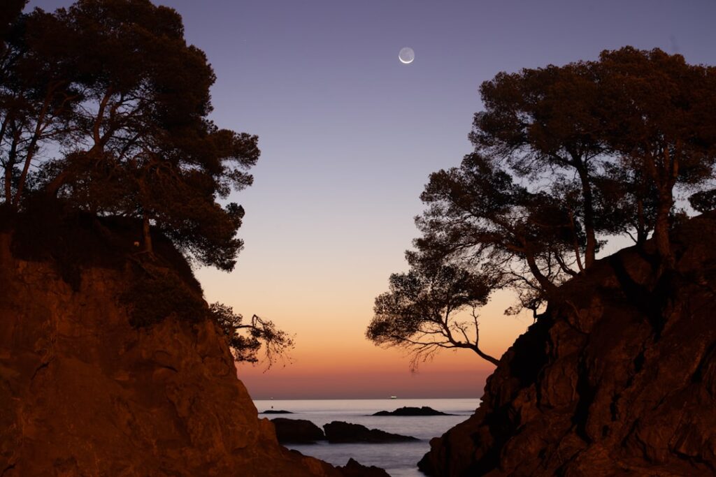 Sonnenfinsternis Spanien 2026 Saragossa: Das beste Sommerwochenende in der Altstadt mit Unterkunft nahe El Pilar