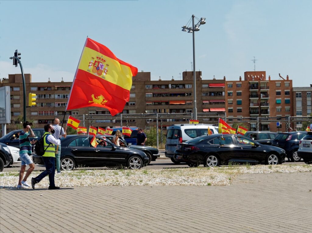 Saragossa Fiestas del Pilar im Sommer planen: So buchst du dein Wochenende in der Altstadt clever
