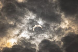 Sonnenfinsternis Spanien 2026 Saragossa: Sommerfeste, beste Aussicht und Unterkunft in der Altstadt